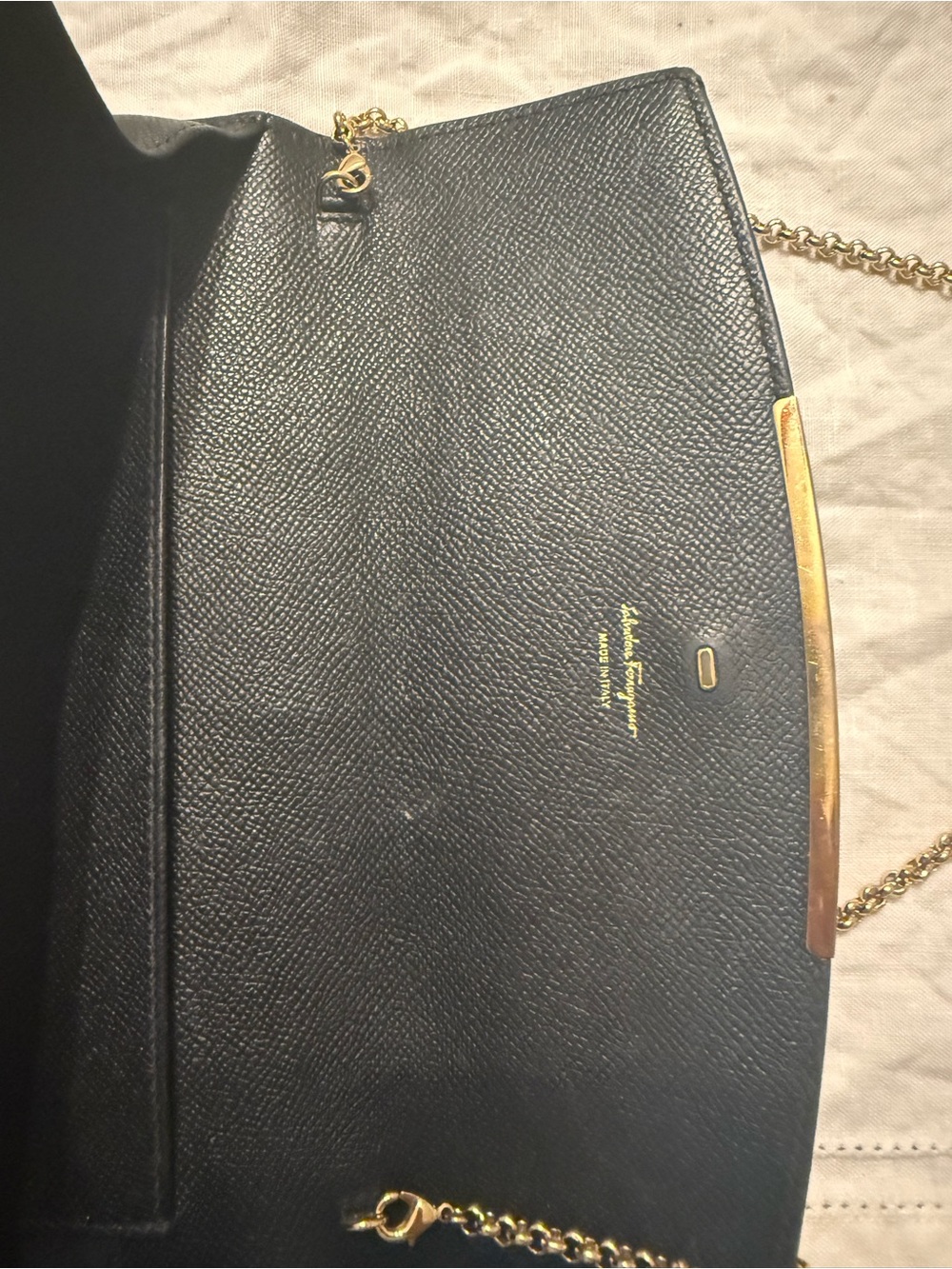 Salvatore Ferragamo clutch - Picture 8 of 9
